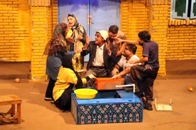 توسط گروه تئاتر اندیشه

اجرای نمایش طنز دزفولی «سایه عفتو» در دزفول