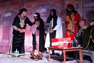 توسط گروه تئاتر صاحب‌الزمان (عج) شهرستان کارون

نمایش مذهبی خیابانی «هناء کربلا» در عراق اجرا شد