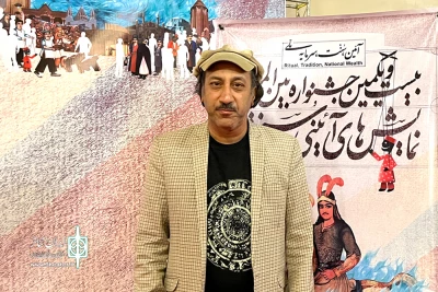 ساسان شکوریان، کارگردان خوزستانی:

متولیان تئاتر کشور، نسل جدید را به سمت نمایش ایرانی هدایت کنند