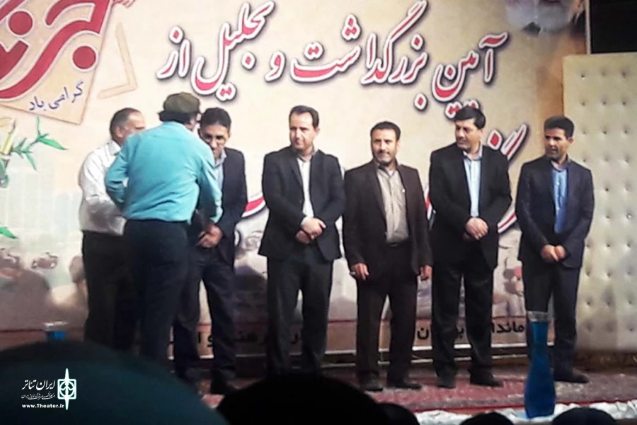 از مدیریت درگاه تئاتر خوزستان تقدیر شد 2