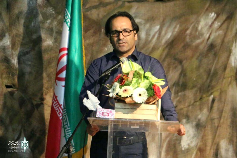 نشست صمیمی هنرمندان و اهالی فرهنگ و هنر با حاج علی عسکر ظاهری نماینده محترم شهرستانهای مسجدسلیمان ،لالی، هفتکل و اندیکا در مجلس شورای اسلامی و بزرگداشت روز جهانی تئاتر و روز ملی هنرهای نمایشی در مسجدسلیمان
