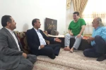 عیادت مدیرکل فرهنگ و ارشاد اسلامی از قاسم مالکی هنرمند تئاتر خوزستان 2