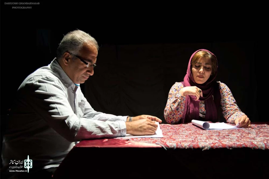 نمایشنامه خوانی «کابوس یک خانه»
.
 جمعه دوم تیرماه 96- تماشاخانه چهارسو- بهبهان- عکس: داریوش قنبرنسب