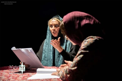 نمایشنامه خوانی «کابوس یک خانه»
.
 جمعه دوم تیرماه 96- تماشاخانه چهارسو- بهبهان- عکس: داریوش قنبرنسب