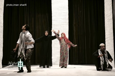 نمایش «رقص گیس ها در باد»-کارگردان: مریم طرفی-عکاس: ایمان شریفی- بیست و نهمین جشنواره تئاتر استان خوزستان