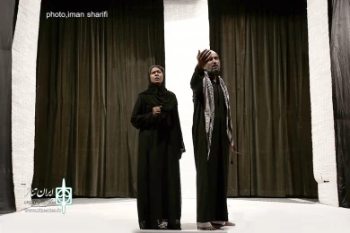 نمایش «رقص گیس ها در باد»-کارگردان: مریم طرفی-عکاس: ایمان شریفی- بیست و نهمین جشنواره تئاتر استان خوزستان