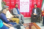 بازدید ارمغان بهداروند از ستاد برگزاری جشنواره ملی تئاتر لاله های سرخ اندیمشک 2