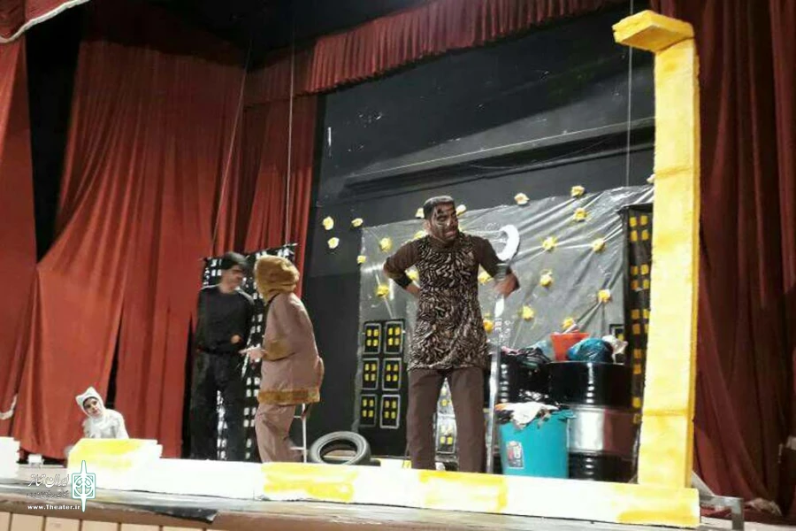 نمایش موزیکال «کبوتر مسافر» در باغملک به روی صحنه رفت 3