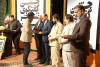 از دبیر دومین جشنواره فجر استانی خوزستان با اهداء تندیس جام زندگی تقدیر شد 4