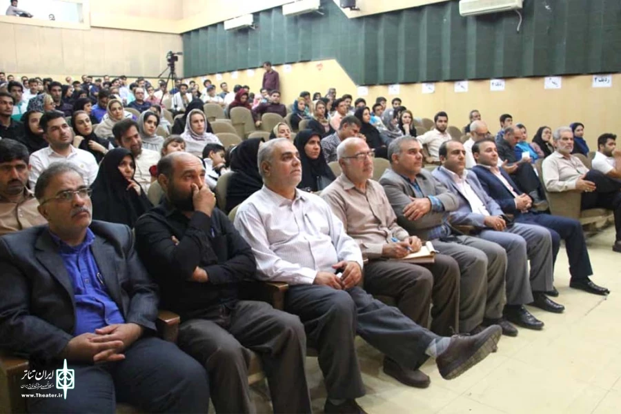 سومین همایش نمایشنامه خوانی مقاوت دزفول برگزیدگان خود را شناخت 5