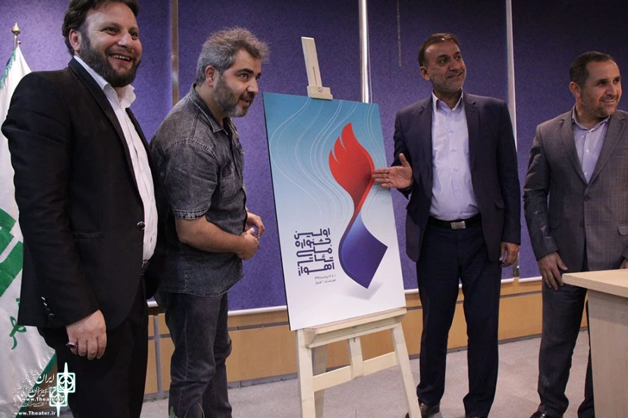 مطمئنم گرمای تئاتر بر گرمای هوا در اهواز غلبه می‌کند 4