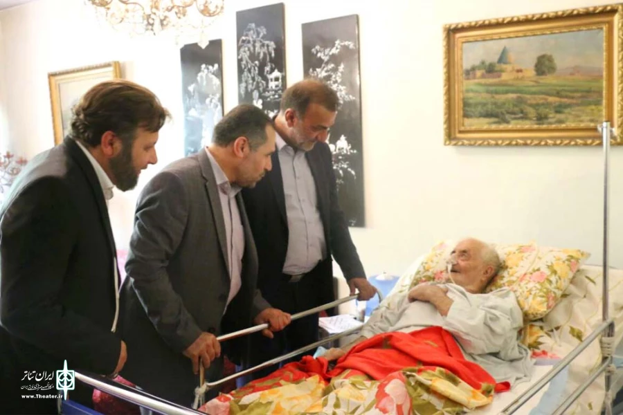 عیادت و بازدید از سیدحسین‌علی طباطبایی شفیعی بنیان‌گذار تئاتر کلاسیک در اهواز 2