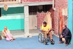 نمایش کمدی «دس دسا علیرضا 2» با بیش 20 هزار مخاطب در 113 اجرا تا نیمه شهریور بر روی صحنه است 3