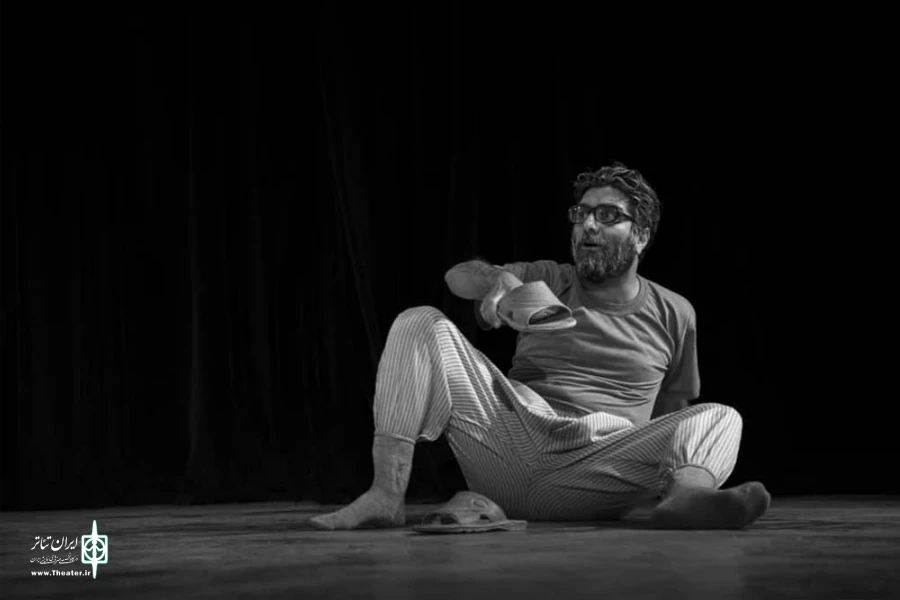 گزارش تصویری نمایش کمدی «پرپری» به کارگردانی هادی شجاعی-تالار آفاق بهبهان-عکس: داریوش قنبرنسب