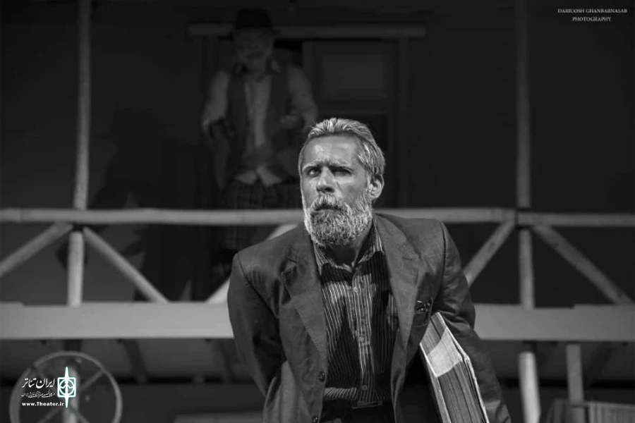 گزارش تصویری نمایش کمدی «پرپری» به کارگردانی هادی شجاعی-تالار آفاق بهبهان-عکس: داریوش قنبرنسب