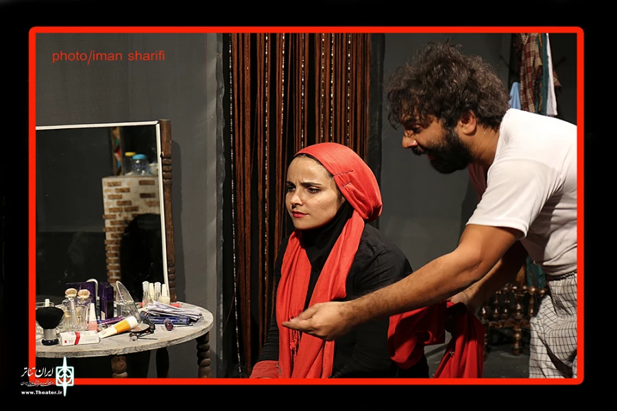 نمایش «زیرزمین» در دزفول به روی صحنه رفت 2