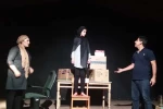 نمایش «منهای شصت» در مسجدسلیمان به روی صحنه رفت 2