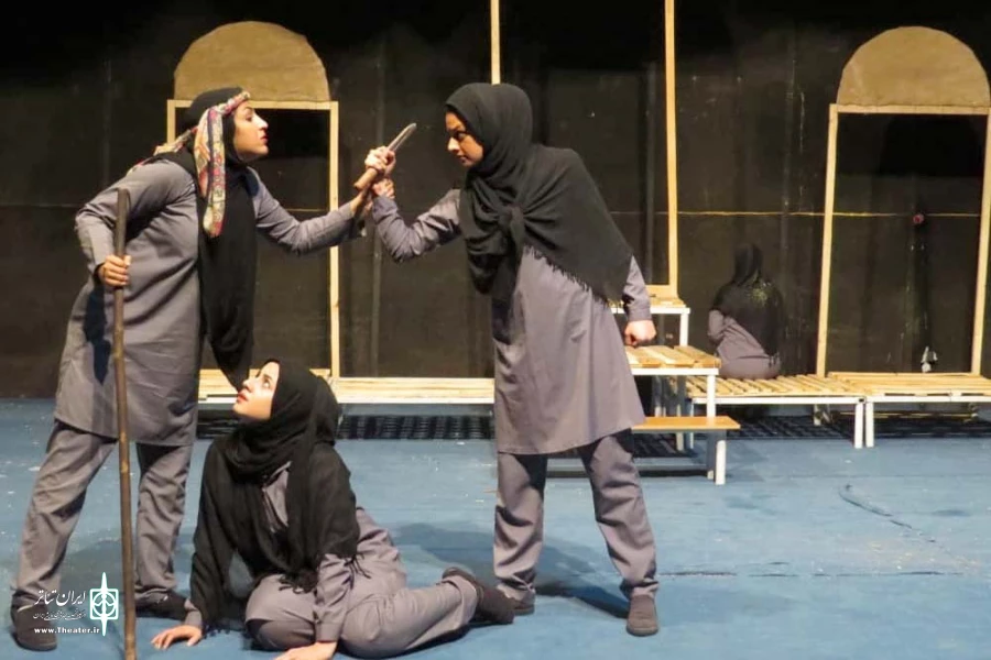 نمایش «الف» - کارگردان: سیدعظیم آرین پور- عکاسان: محمدشجری زاده و فروغ پوراعتماد - دزفول - مهر و آبان 97