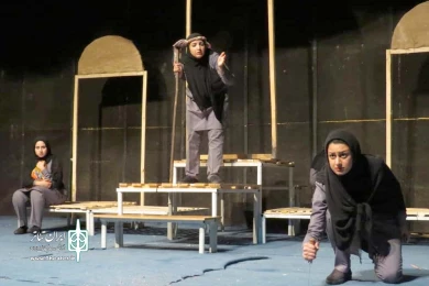 نمایش «الف» - کارگردان: سیدعظیم آرین پور- عکاسان: محمدشجری زاده و فروغ پوراعتماد - دزفول - مهر و آبان 97