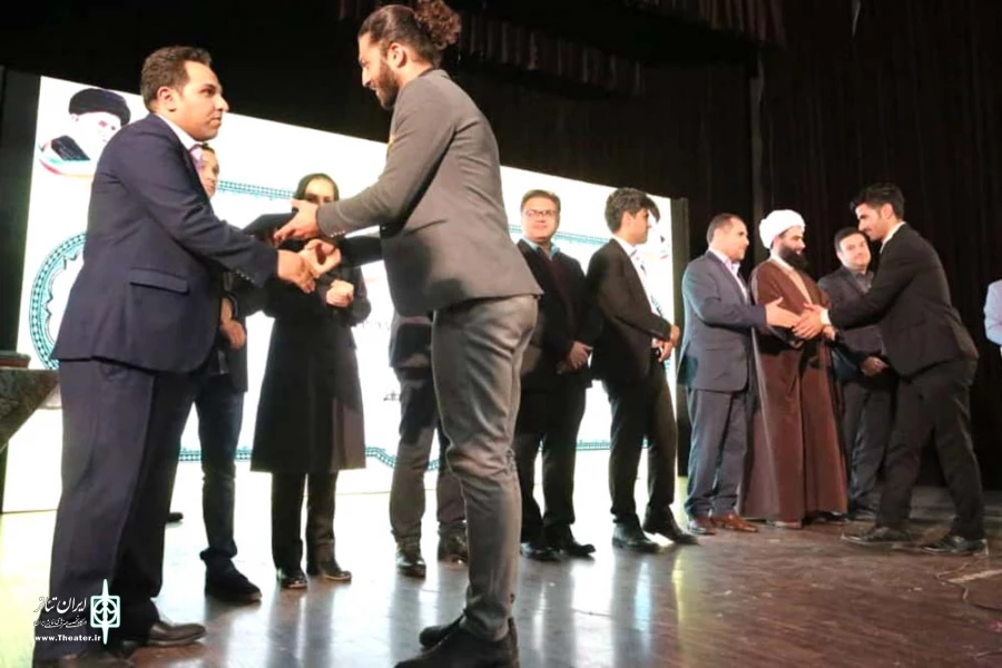 اولین جشنواره مونولوگ استان خوزستان در شهرستان امیدیه برگزیدگان خود را شناخت 3