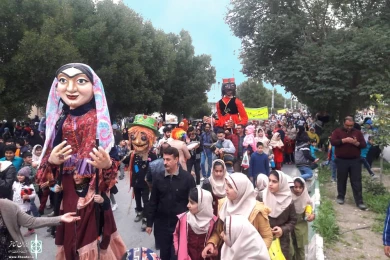 شادپیمایی افتتاحیه سومین جشنواره منطقه ای نمایش های آئینی سنتی نرگس ارغون بهبهان - عکس: داریوش قنبرنسب - 23 دبماه 97