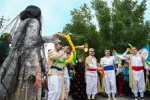 شادپیمایی افتتاحیه سومین جشنواره منطقه ای نمایش های آئینی سنتی نرگس ارغون بهبهان - عکس: داریوش قنبرنسب - 23 دبماه 97