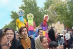 شادپیمایی افتتاحیه سومین جشنواره منطقه ای نمایش های آئینی سنتی نرگس ارغون بهبهان - عکس: داریوش قنبرنسب - 23 دبماه 97