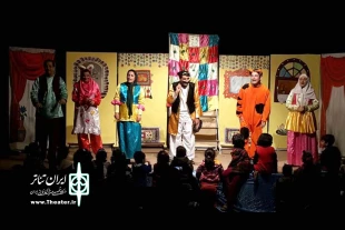 نمایش شاد و موزیکال «گربه دُم بُریده» در مسجدسلیمان به روی صحنه رفت 3