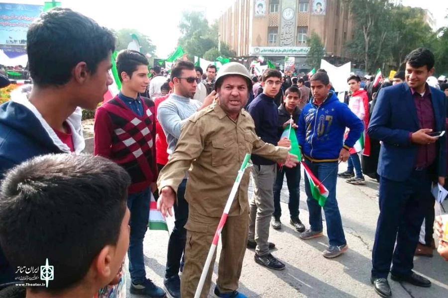 نمایش محیطی «همیشه انقلابی» روز 22 بهمن در اهواز اجرا شد 4