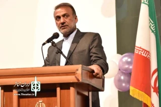 مدیر کل فرهنگ و ارشاد اسلامی خوزستان در آئین اختتامیه یازدهمین جشنواره منطقه ای تئاتر کودک و نوجوان دزفول:

تئاتر باید به جریان مداوم در زندگی مردم تبدیل شود