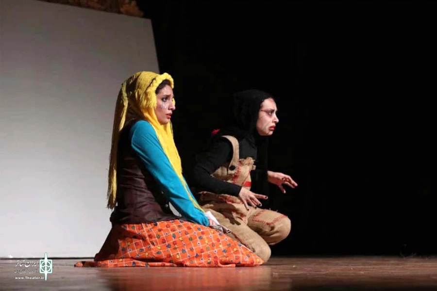 گزارش تصویری نمایش «سیندرلای ماه پیشونی» به کارگردانی ویدا فوزی - تالار آفاق بهبهان- عکس: فرید مصباح - اسفند 1397