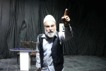 نمایش شاد «منجلی به فرنگ می رود» در شوش به روی صحنه رفت 3