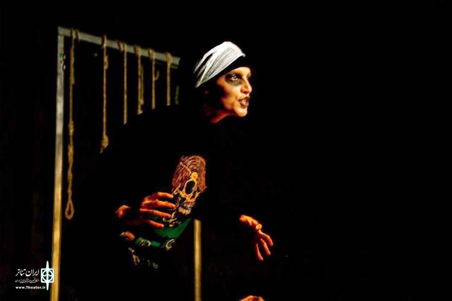 گزارش تصویری نمایش «کسب و کار عجیب خانواده تواچ» به کارگردانی ندا عزیزیه - تالار شهر اهواز - عکس: اعظم خسروی - اسفندماه 1397