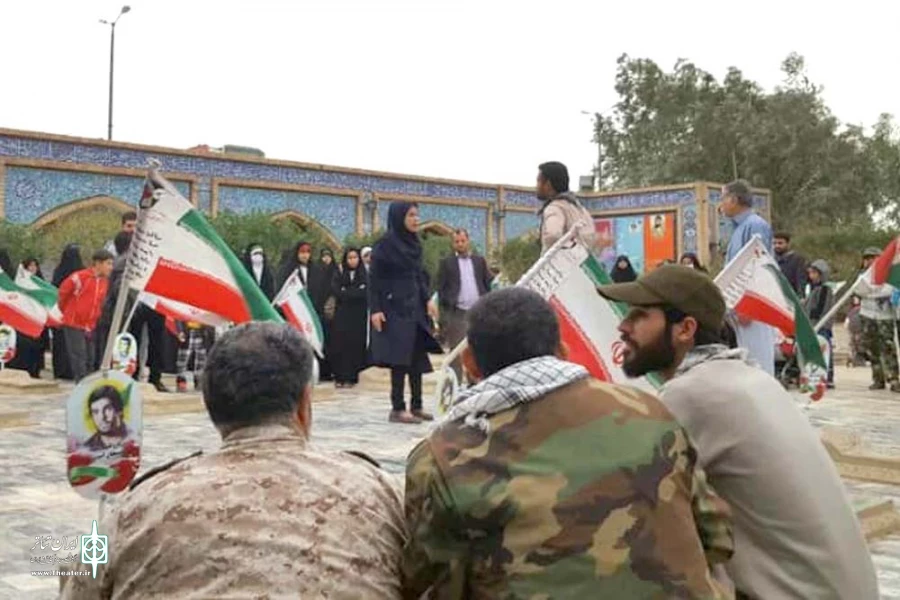 نمایش خیابانی «مزامیر پیاده رو» در گلزار شهدای هویزه اجرا شد 4