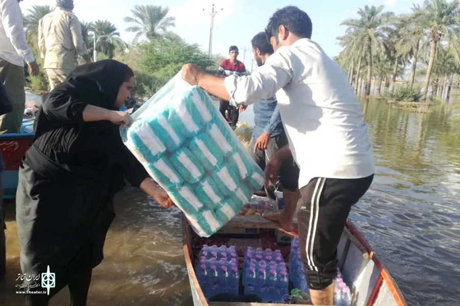 حضور کاروان مهر تئاتر خوزستان در مناطق سیل زده سوسنگرد 6