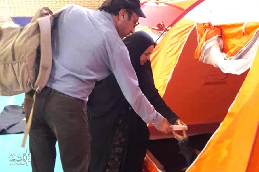 گزارش دومین حضور کاروان مهر هنرمندان تئاتر خوزستان در مناطق سیل زده استان خوزستان 7