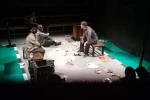 نمایش  «سی ساله که بیست سالشه» در اندیمشک به روی صحنه رفت 3
