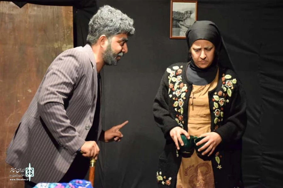 نمایش « دکمه C » در پلاتوهای حوزه هنری اهواز به روی صحنه رفت 5