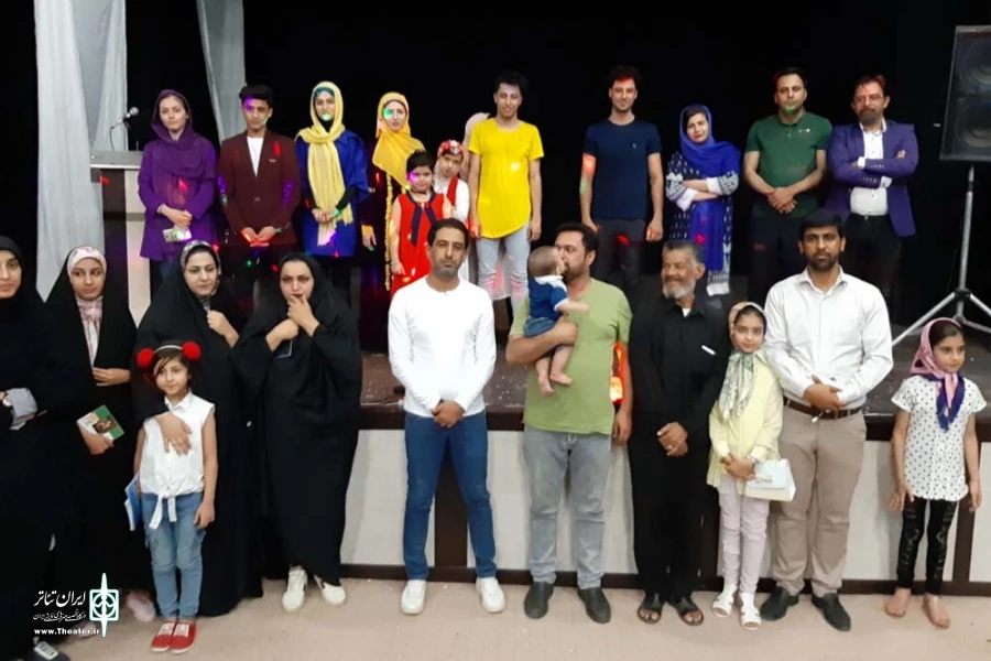 اجرای جنگ شادی هنرمندان استان فارس برای مناطق سیل زده سوسنگرد 2