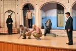 نمایش طنز محلی «چوگته» در تالار مهتاب اهواز به روی صحنه است 3