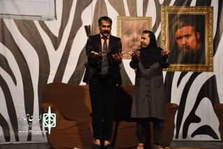 توسط گروه تئاتر پلاک هفت؛

نمایش کمدی اجتماعی « مو دارُم پیر میشُم » در شهرستان بندر ماهشهر به روی صحنه است