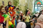 شادپیمایی و قصه گویی عروسکها در روز دختر توسط گروه تئاتر ترنج شوشتر-خانه تاریخی مقدم- تیرماه 1398