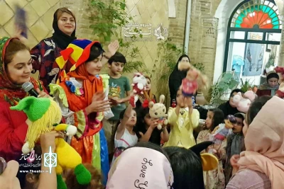 شادپیمایی و قصه گویی عروسکها در روز دختر توسط گروه تئاتر ترنج شوشتر-خانه تاریخی مقدم- تیرماه 1398
