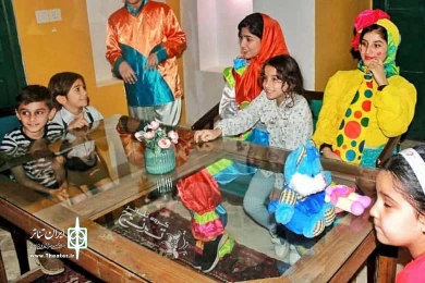 شادپیمایی و قصه گویی عروسکها در روز دختر توسط گروه تئاتر ترنج شوشتر-خانه تاریخی مقدم- تیرماه 1398