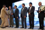 توسط وزیر فرهنگ و ارشاد اسلامی از ده هنرمند تئاتر فعال در امداد رسان فرهنگی در مناطق سیل زده خوزستان تجلیل شد 4