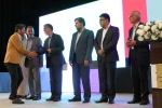 توسط وزیر فرهنگ و ارشاد اسلامی از ده هنرمند تئاتر فعال در امداد رسان فرهنگی در مناطق سیل زده خوزستان تجلیل شد 9