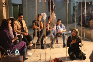 نمایش «من یک مده آ هستم» - کارگردان: سوسن بشیرذرتی- عکس: سمیه مقدم - مهرماه 98 - دزفول