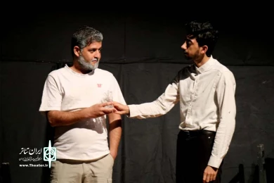 نمایش «شب زمستانی 14 فوریه»- نویسنده و کارگردان: علی محمود- عکس: میلاد هلالی- بهمن 1398 - آمفی تئاتر ملا فاضل سکرانی شادگان