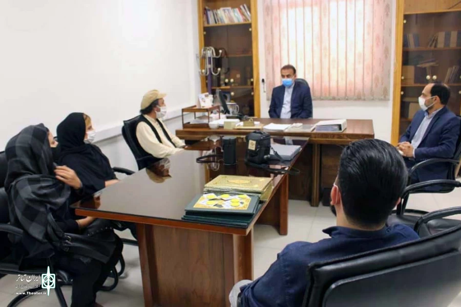 تقدیر از درگاه تئاتر خوزستان به عنوان درگاه برتر تئاتر ایران 2