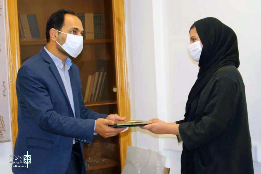 تقدیر از درگاه تئاتر خوزستان به عنوان درگاه برتر تئاتر ایران 7